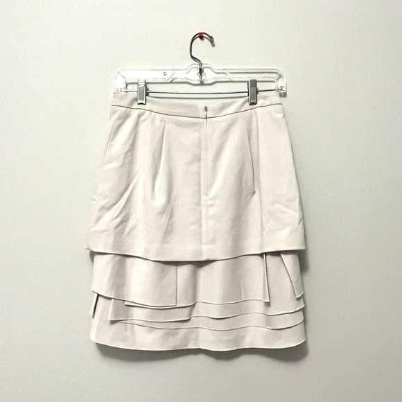 🎉RARE🎉 BCBGMaxAzria gray pearl layered pleated skirt - Picture 12 of 16